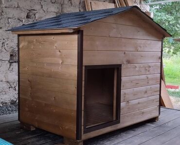 будка для собак: Продаю будку для собаки с утеплением стен и подогревом пола