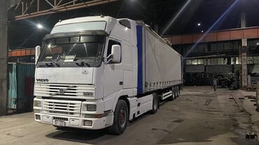 полировочный машина: Тягач, Volvo, 2002 г., Шторный