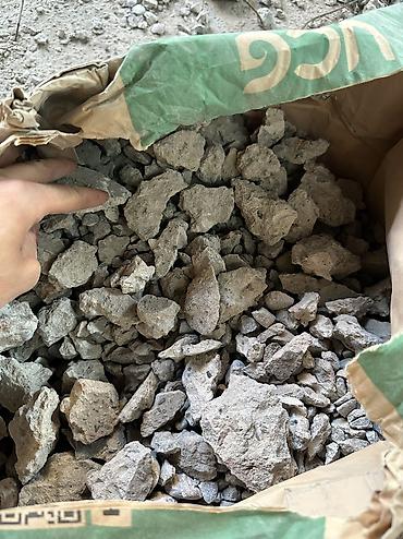 Отдам даром: Отдам даром: строительный бой и камни, самовывоз. Состав: - кусковой — 2