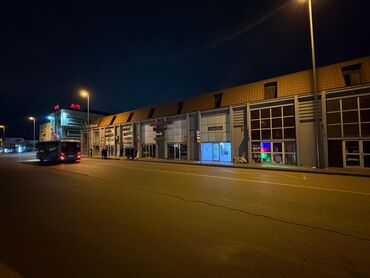 Mağazalar: İcarəyə verilən ticarət obyektı Yerləşmə: - Bakı, Z. Bünyadov — 9