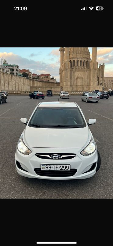 Hyundai: Hyundai Accent: 1.4 l | 2012 il — 4