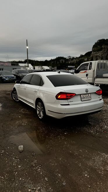 Volkswagen: Volkswagen Passat: 2018 г., 2 л, Автомат, Бензин, Седан — 17