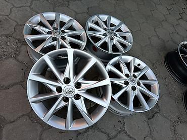 17 5: Литые Диски R 17 Toyota, Комплект, отверстий - 5, Б/у — 5
