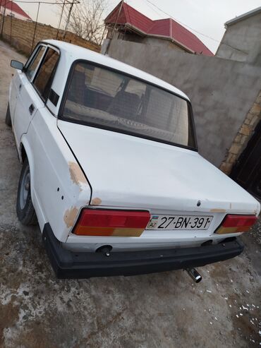 zapi satilir 50 manata: VAZ (LADA) 2107: 1.3 l | 2001 il | 72465 km Sedan