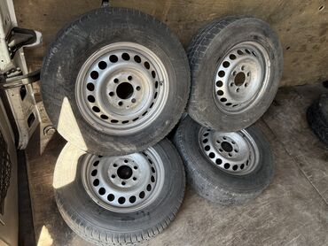 спринтер сди: Дөңгөлөктөр монтажда 205 / 75 / R 16, All-season, Колдонулган, Комплект, Жүк ташуучу унаалар/Автобустар, Темир, тешиктери - 6