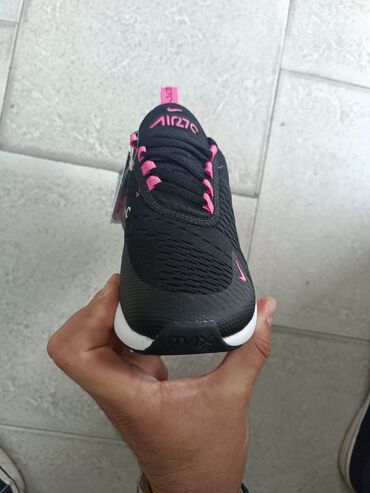 Patike: Patike — 12