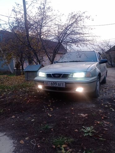 некия: Daewoo Nexia: 2006 г., 1.5 л, Механика, Бензин, Седан