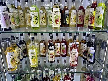 яркие: Являюсь официальным представителем компании Комплекс-Бар Бишкек В — 2