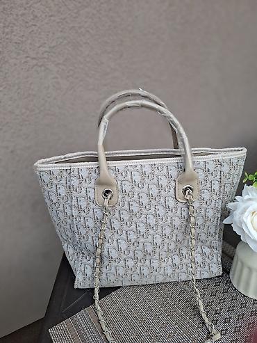 torbica oko vrata: Torbica Christian Dior – tote model - Materijal: tkanina sa jacquard — 2