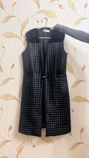 qadın transformer jiletləri: Jilet, Max Mara, rəng - Qara