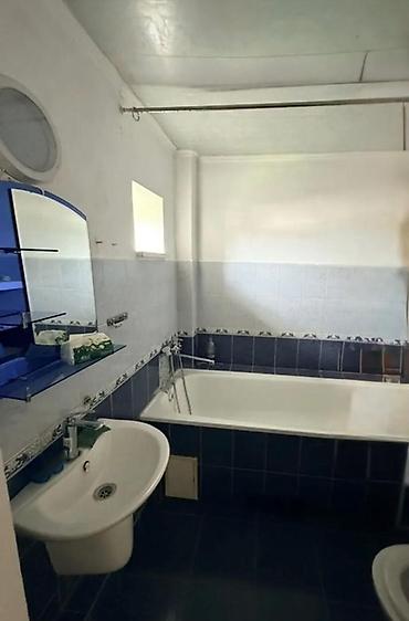 продаю дом бишкек ынтымак: 170 м², 2 бөлмө, Жаныбарлары жок — 9