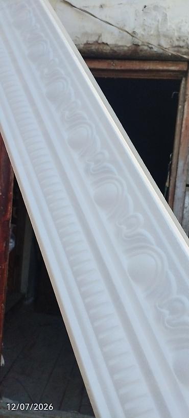 plintuslar: Dekorativ tavan-karniz plintusları (poliuretan/penoplast) - Material — 4