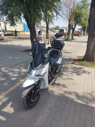 сколько стоит шлем на мотоцикл: Скутер 150 куб. см, Бензин, Колдонулган