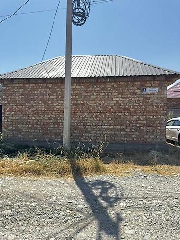 кирпичный квартира: В Өскөн ордо Продаётся кирпичная времянка с четырёхскатной — 2