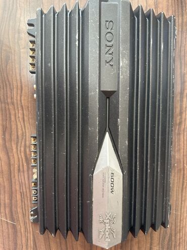 maşın bir bəhanədir mp3: Sony Xplod avtomobil gücləndiricisi - Model: Sony Xplod seriyası (üst