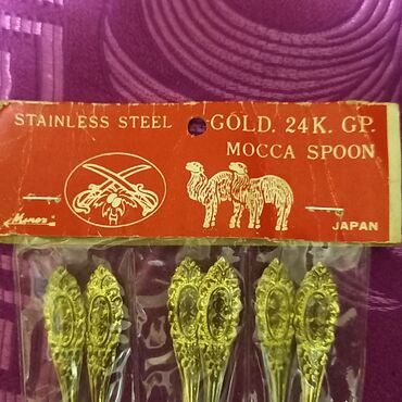 Qaşıqlar: - Kofe qaşığı 12, şəkər qaşığı isə 6 ədəddir. - Qaşığ — 8