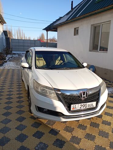 продаю марч: Honda : 2017 г., 1.8 л, Автомат, Бензин, Хэтчбэк