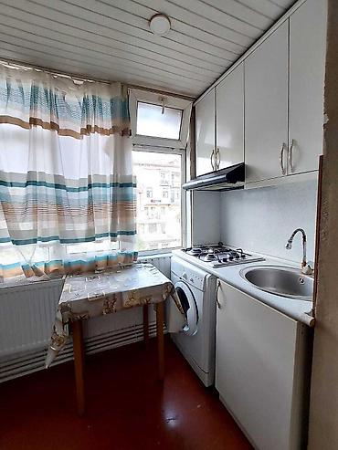 4 5 saatliq is elanlari: İcarəyə verilir 2 otaqlı köhnə tikili 40 m², Elmlər Akademiyası m — 4