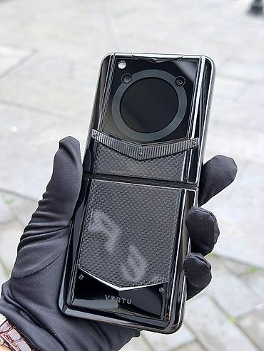 ipon 12: Vertu 512 GB — 9