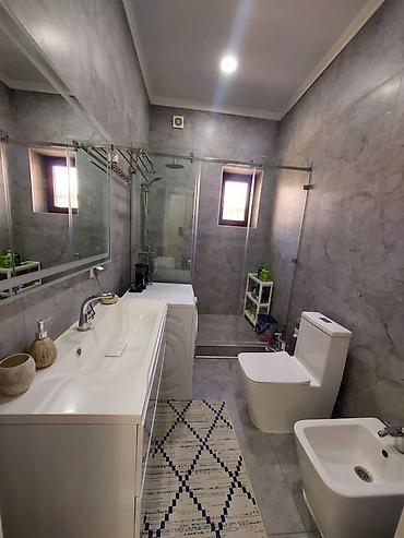 Продажа коттеджей и домов: Продается двухэтажный загородный дом с ухоженным двором и ландшафтным — 32