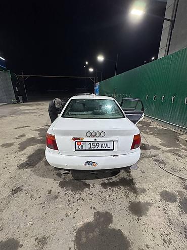 Audi: Audi A4: 1996 г., 1.6 л, Автомат, Бензин, Седан — 3