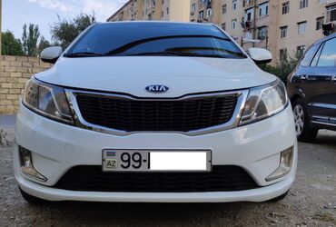 Kia Rio: 1.4 l | 2014 il Sedan