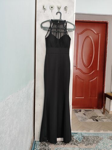 платье корея: Вечернее платье, Коктейльное, Длинная модель, Без рукавов, Открытая спина, S (EU 36)