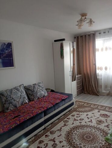 квартира 4 микрайон: 1 комната, 32 м², 104 серия, 4 этаж, Косметический ремонт