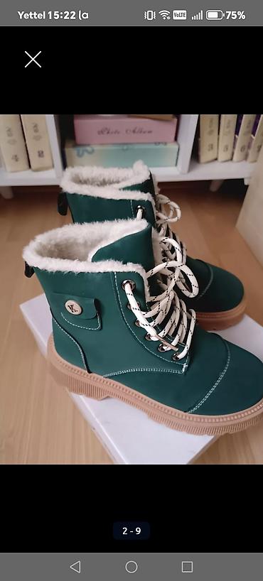 Gležnjače: Ženske zimske čizme do članka - Boja: tamnozelena gornjište, bež đon — 2