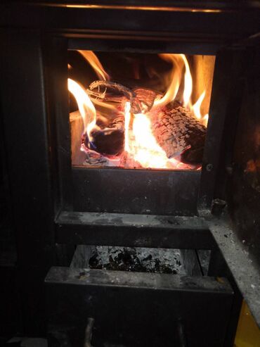Oprema za grejanje: Nov sporet star mesec dana Kupio sam ga u tehnomaniji, sa web cenom — 5
