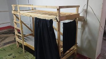 bunk bed: Двухъярусная кровать-чердак из массива дерева. Характеристики: - — 1