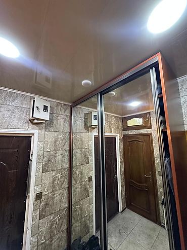 Daşınmaz əmlak: Bakı, 2-ci mikrorayon, 3 otaqlı, Köhnə tikili, m. Memar Əcəmi, 65 kv. m — 2