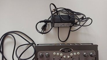 Mini disk plejeri: Prodajem Hercules DJ Console MK2 ) kompaktan DJ kontroler / mikseta sa — 8