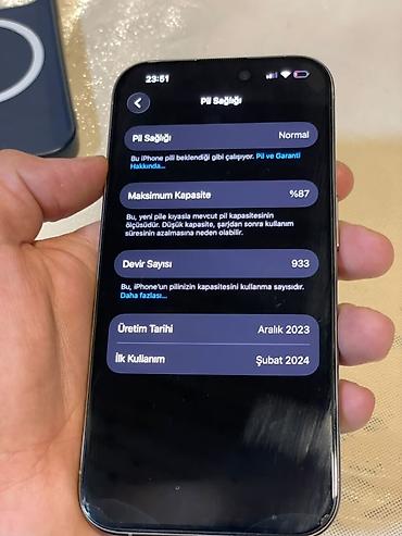 iphone 13 dubayski: IPhone 15 Pro, 128 GB, Gümüşü, Simsiz şarj — 8
