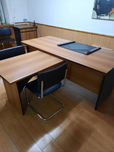 стол руководителя: Комплект офисной мебели, цвет - Бежевый, Новый