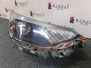 Передние фары: Передняя правая фара Б/у, Оригинал — 3