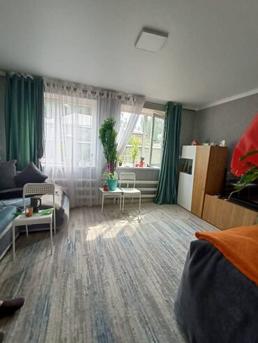 двух этажный дом: Дом, 142 м², 5 комнат, Агентство недвижимости, Старый ремонт