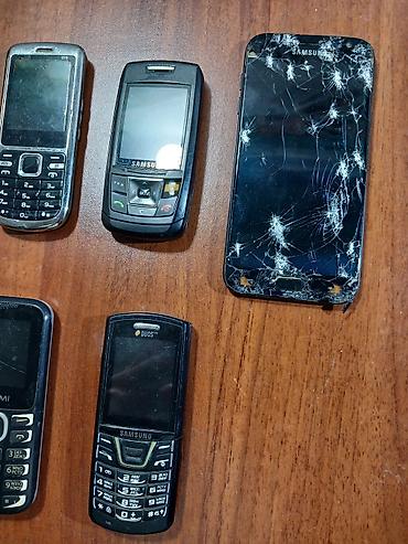 philips xenium 9@9u: Hamısı Biryerdə satılır. Zapças kimi verirəm. içində işləyənidə var — 3