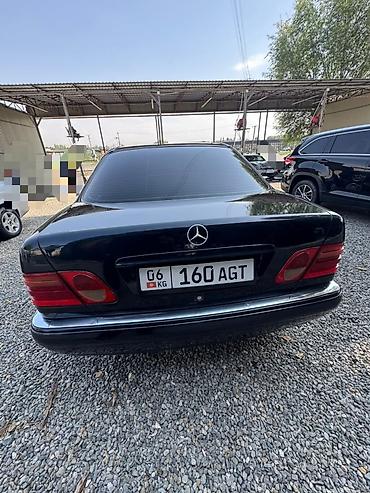 шильдик amg: Mercedes-Benz E-Class: 1999 г., 2.4 л, Кол менен иштөөчү, Бензин, Седан — 3