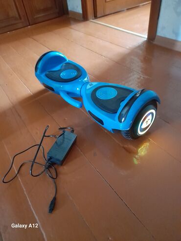 Электросамокаты: Mavi rəngli balans skuter (hoverboard) - Parlaq LED işıqlar