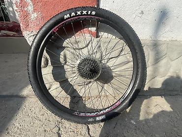 велик буу: Заднее велосипедное колесо 27" Maxxis пакрышки для велика в падорок — 1