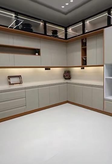 Кухонные гарнитуры: Кухонный гарнитур — 1