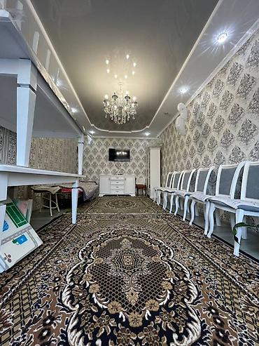 Продажа коттеджей и домов: Продается дом. Фасад здания утеплен и выполнен в ярком оттенке, что — 21