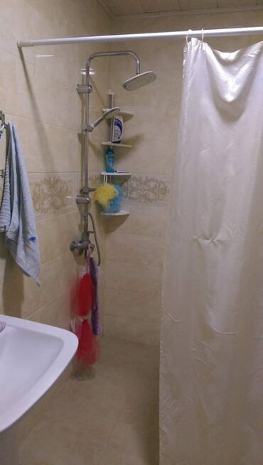 Uzunmüddətli kirayə mənzillər: Həzi aslanov metrosu,Kfc tərəf çıxışında,16 mərtəbənin,5-ci — 7