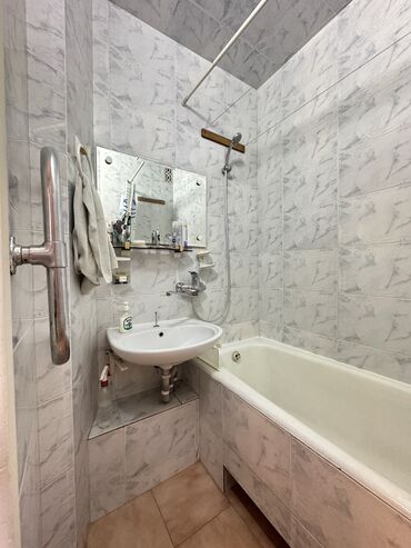 Продажа квартир: 3 комнаты, 68 м², 106 серия, 9 этаж, Косметический ремонт — 8