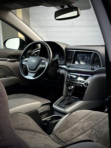 Hyundai: Hyundai Elantra: 2018 г., 2 л, Автомат, Бензин, Седан — 10
