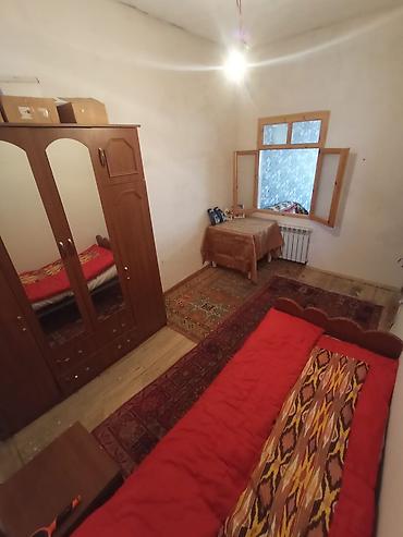 quba evlər günlük: Buzovna şəxsi evimdi. 2sotun icində. Yolda 70metr alari. Şirinsu, qaz — 6