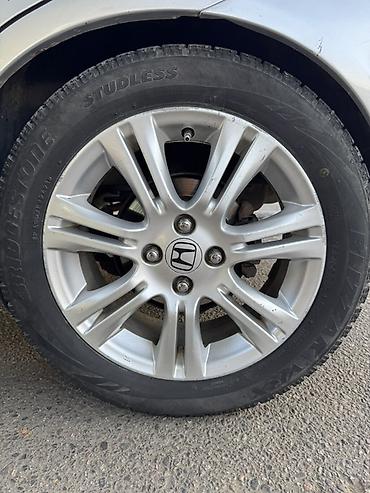 Шиналар жана дисктер: Комплект зимних колес на дисках Honda. - Шины: Bridgestone Blizzak — 2