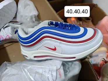 Patike: Poslednji komadi 
2850 din
sdl — 2