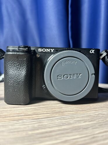 Фотоаппараты: Sony a 6300в полностью рабочем состоянии. Есть следы эксплуатации на